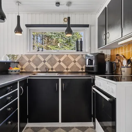 1109 Holiday home *